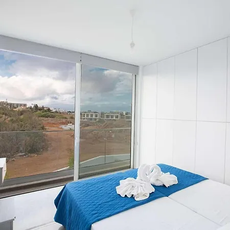 Villa Olive 24 *