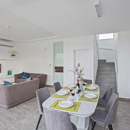 Olive 24 Villa